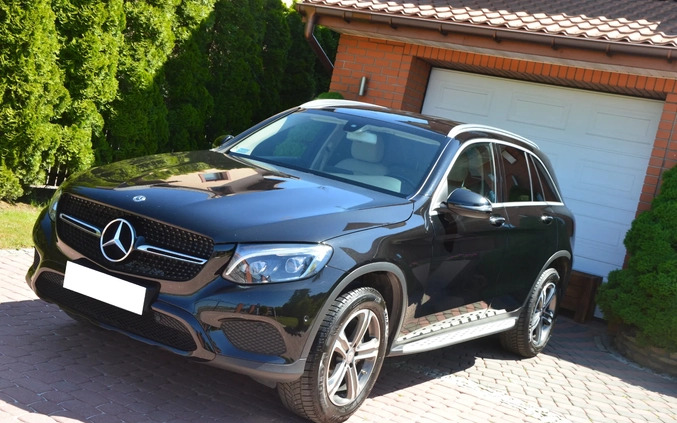 Mercedes-Benz GLC cena 119999 przebieg: 120000, rok produkcji 2017 z Warka małe 137